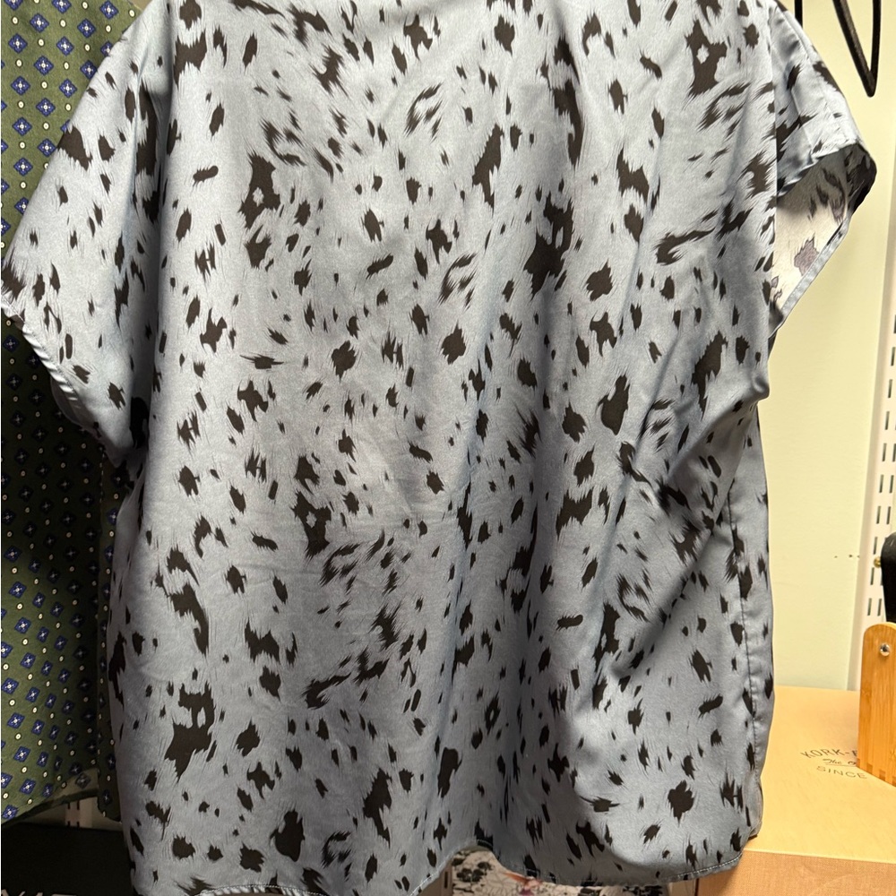 Three SHEIN Tops - Picture 6 of 10